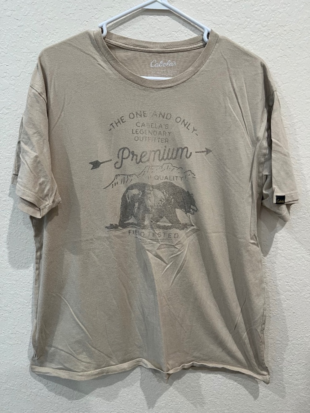 CABELA'S Men's Vintage Looking Tan Short Sleeve T-shirt